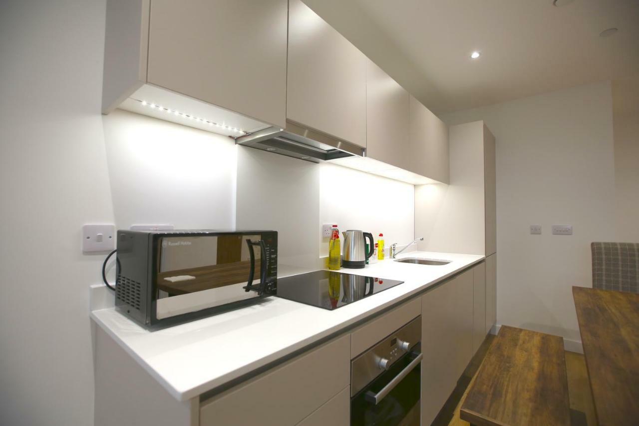 Infinity Apartments Bracknell Buitenkant foto
